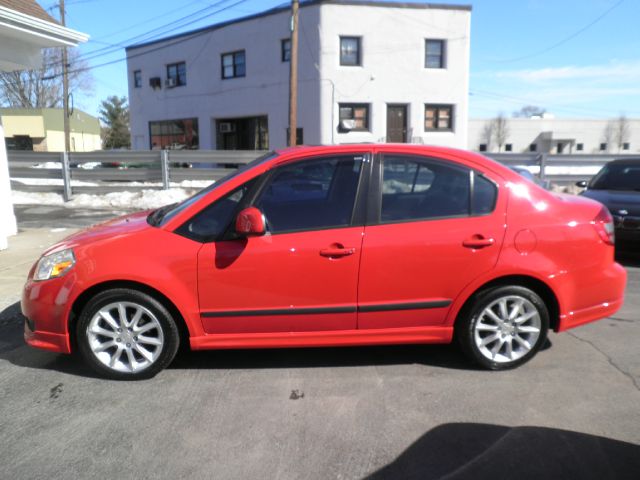2009 Suzuki SX4 Sedan Sport Utility 4WD