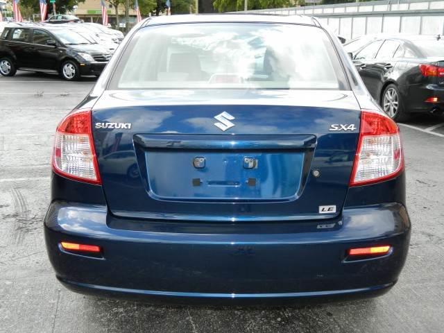 2010 Suzuki SX4 Sedan 2500hd