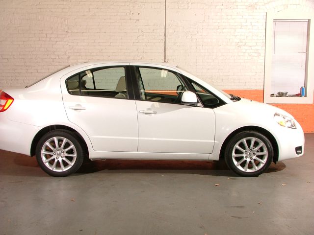 2011 Suzuki SX4 Sedan Wolfsburg PKG