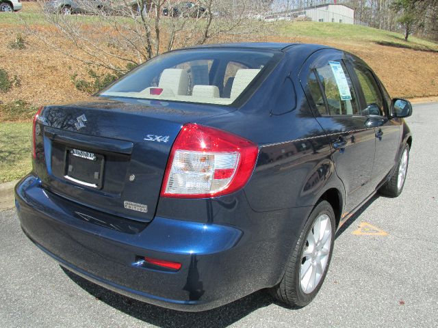 2011 Suzuki SX4 Sedan Wolfsburg PKG