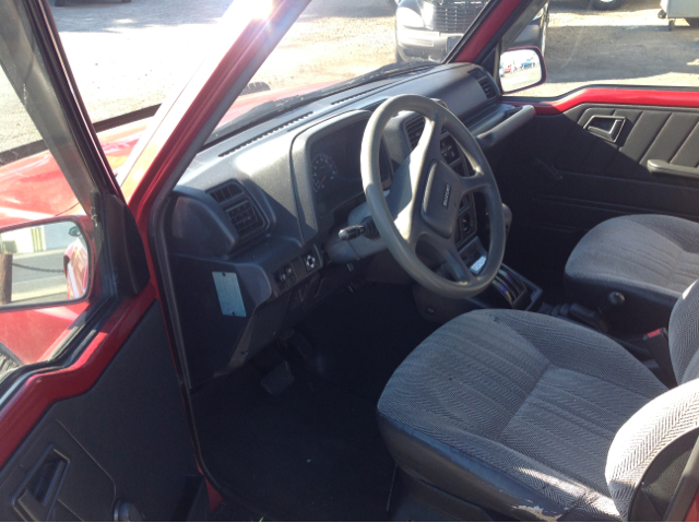 1995 Suzuki Sidekick Headed Leather Seats 4x4 Truck