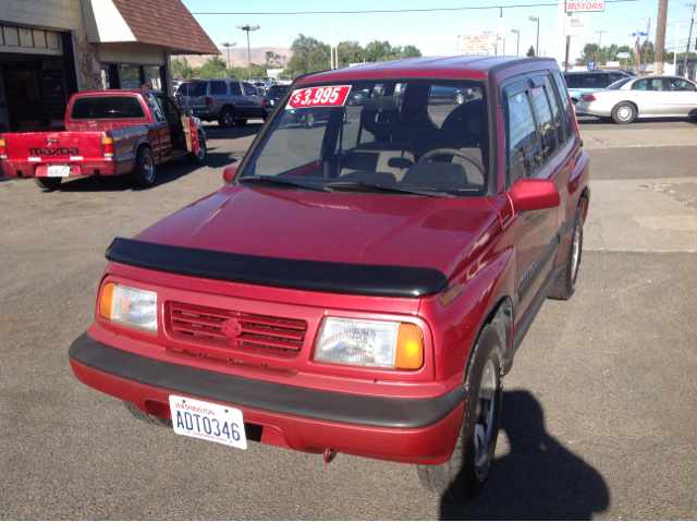 1995 Suzuki Sidekick Headed Leather Seats 4x4 Truck