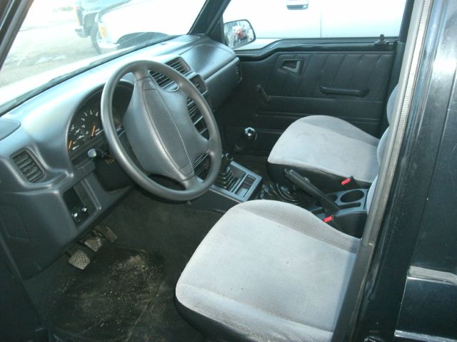 1997 Suzuki Sidekick Headed Leather Seats 4x4 Truck