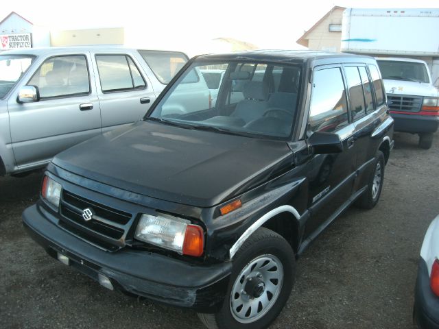 1997 Suzuki Sidekick Headed Leather Seats 4x4 Truck