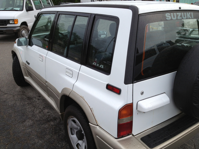 1997 Suzuki Sidekick SLT 25