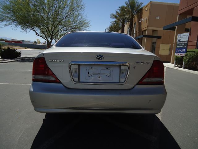 2004 Suzuki Verona XR