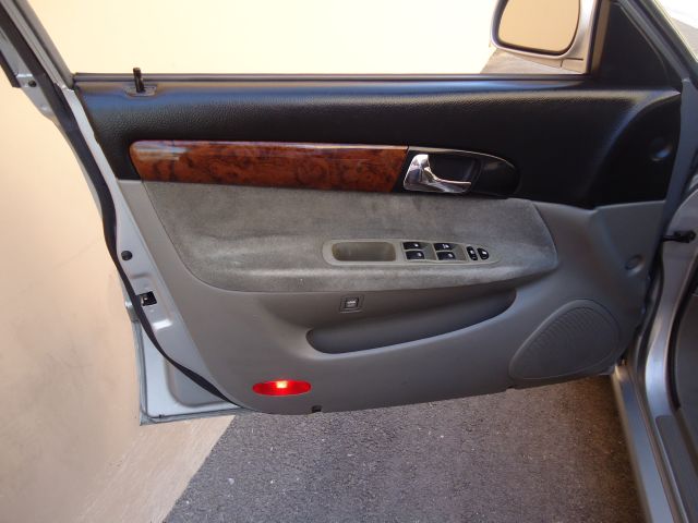 2004 Suzuki Verona XR