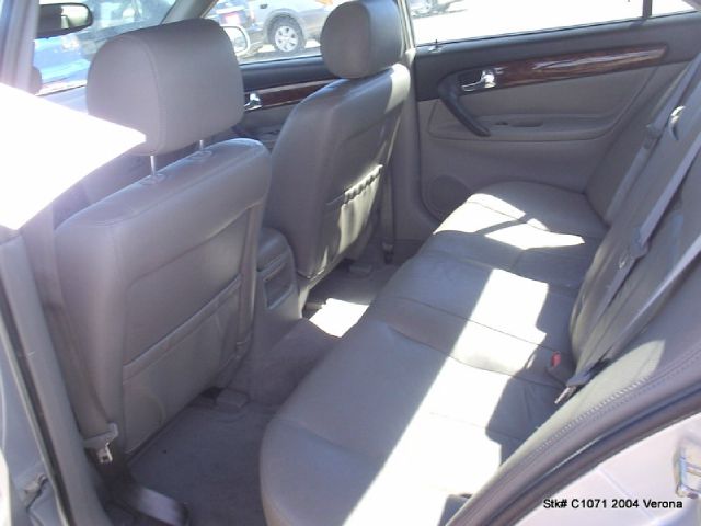 2004 Suzuki Verona T6 - AWD -navi 7 Passenger