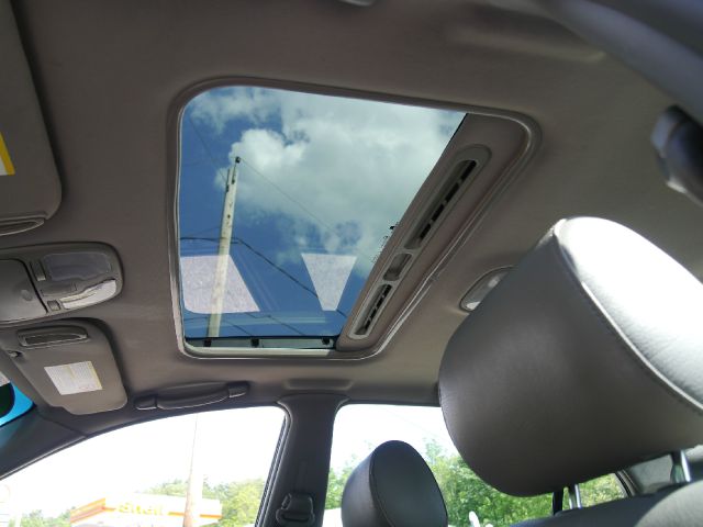 2004 Suzuki Verona Open-top