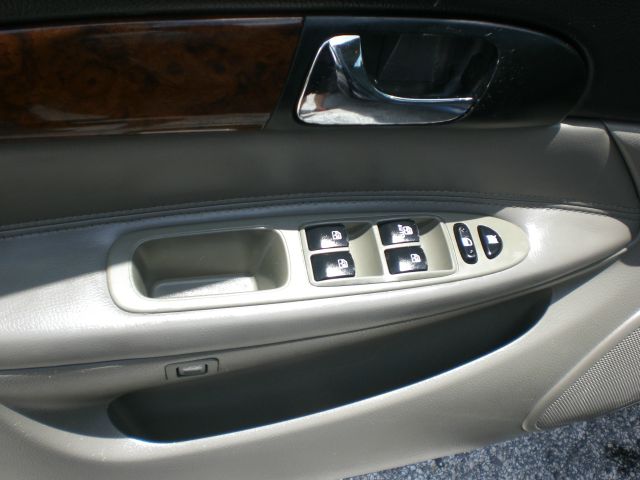 2005 Suzuki Verona Open-top