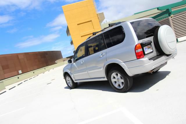 2002 Suzuki XL-7 2008 Nissan XE