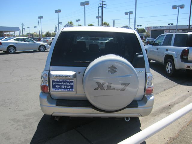 2004 Suzuki XL-7 Crew Cab 126.0 WB 1SC LS Z85