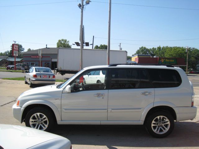 2005 Suzuki XL-7 LS Truck