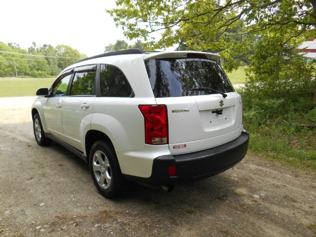 2007 Suzuki XL-7 Custom / Air Bagged