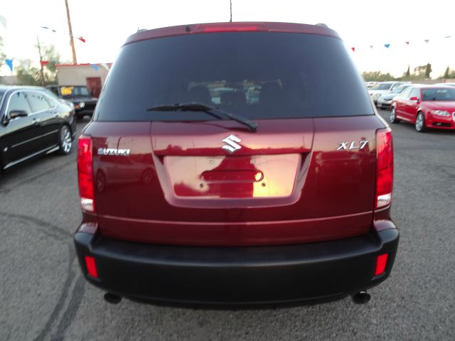 2007 Suzuki XL-7 5d Wagon SE w/XM 2WD