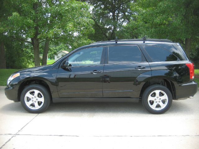 2008 Suzuki XL-7 Hatchback SVM Sedan