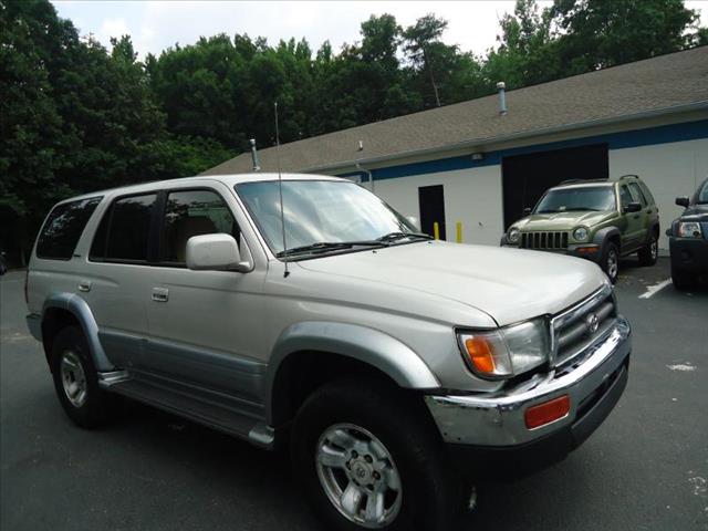 1997 Toyota 4Runner Limited 6.8L 4WD