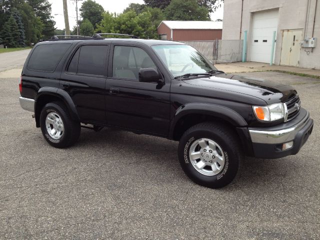 2000 Toyota 4Runner I Limited