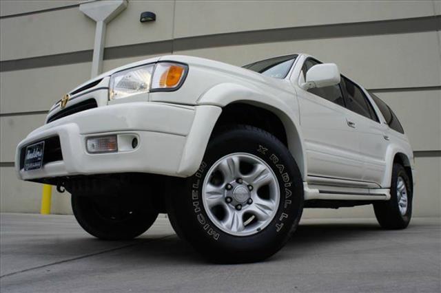 2002 Toyota 4Runner Base11passenger