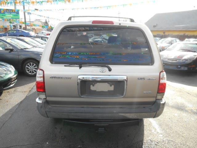 2002 Toyota 4Runner 2.5i All-wheel Drive With Locking Differential
