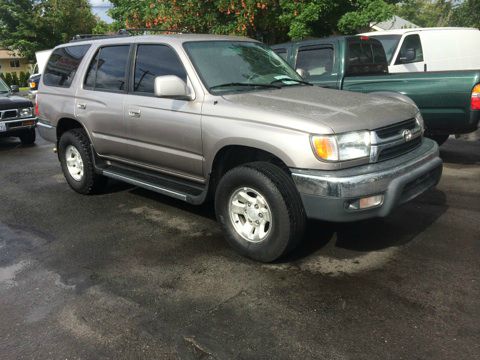 2002 Toyota 4Runner 4dr Sdn 750li Xdrive AWD Sedan