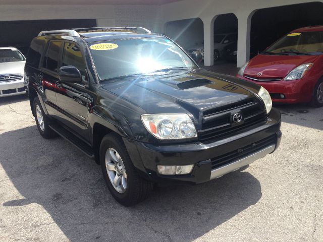 2004 Toyota 4Runner LTZ, DVD, NAV, SUN Roof, Loade