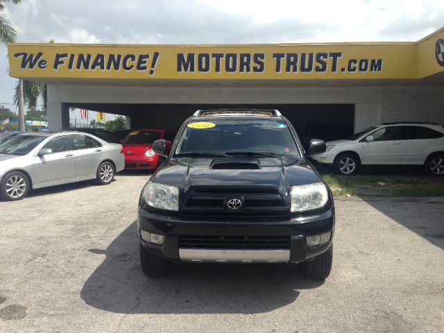 2004 Toyota 4Runner LTZ, DVD, NAV, SUN Roof, Loade