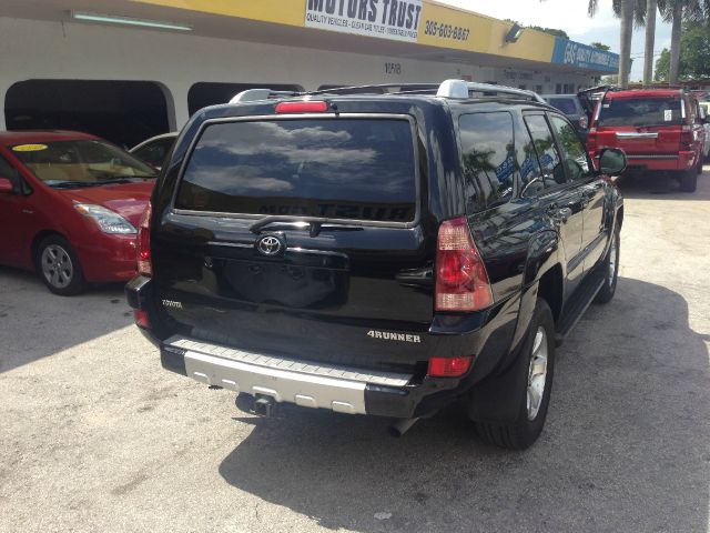 2004 Toyota 4Runner LTZ, DVD, NAV, SUN Roof, Loade