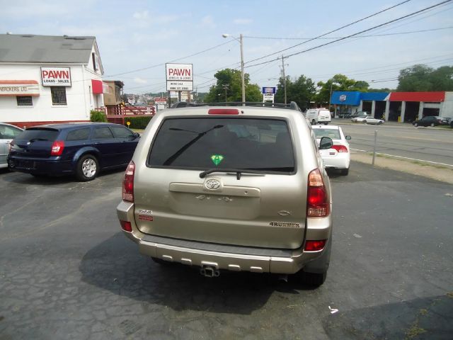 2004 Toyota 4Runner LTZ, DVD, NAV, SUN Roof, Loade