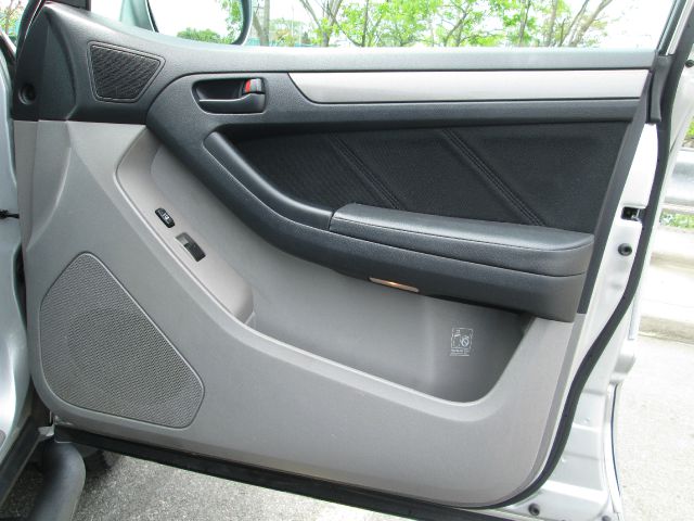 2006 Toyota 4Runner Reg Cab FLAT BED