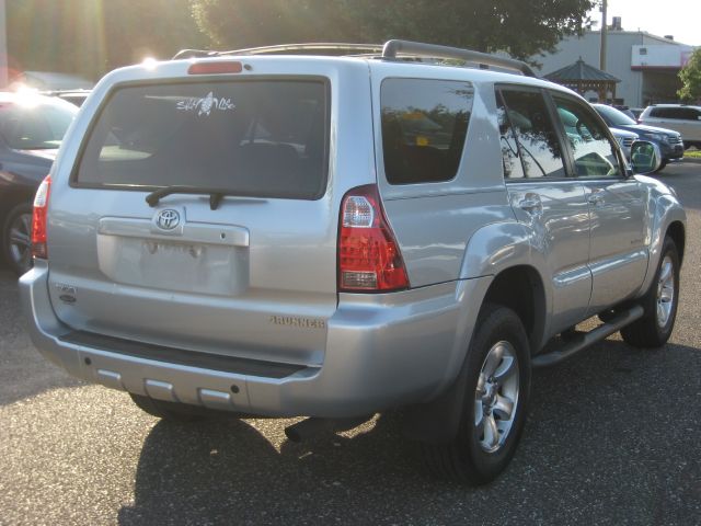 2006 Toyota 4Runner LTZ, DVD, NAV, SUN Roof, Loade