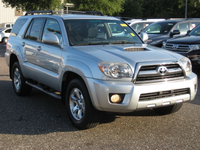 2006 Toyota 4Runner LTZ, DVD, NAV, SUN Roof, Loade