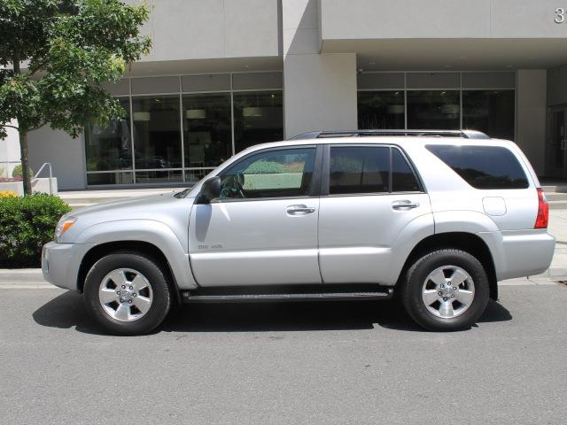 2008 Toyota 4Runner LT Pickup 4D 8 Ft