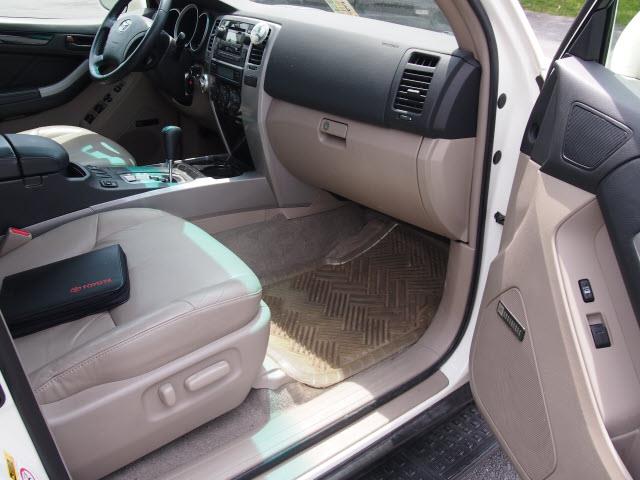 2008 Toyota 4Runner SLT 25