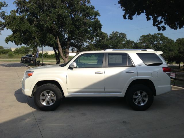 2010 Toyota 4Runner SLE 8ft Bed