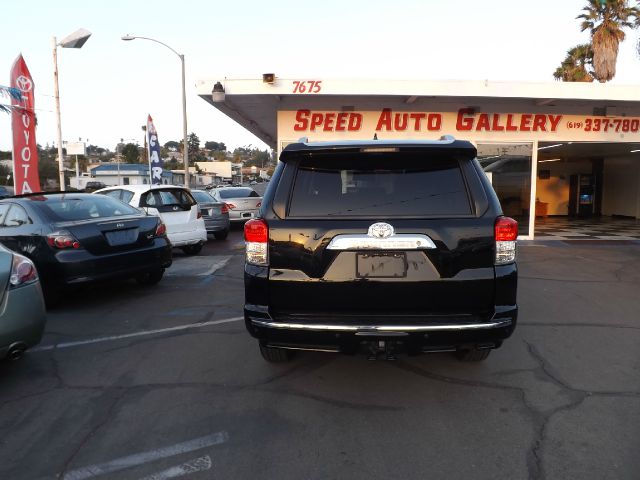 2011 Toyota 4Runner 3500 SLT Quad Cab DRW 4 X