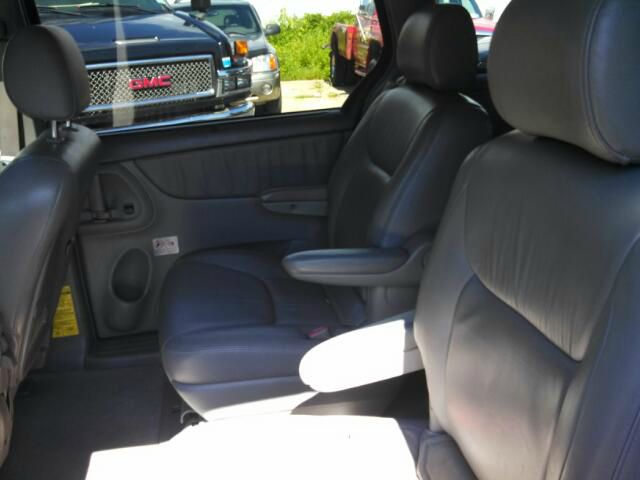 2014 Toyota 4Runner SLT 25