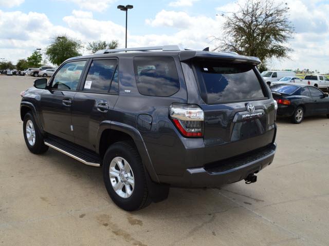 2014 Toyota 4Runner R350 4matic MINT Conditionthird Rowmust SEE