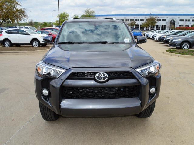 2014 Toyota 4Runner R350 4matic MINT Conditionthird Rowmust SEE