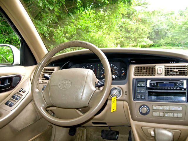 1995 Toyota Avalon XLS