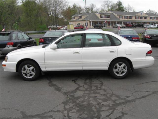 1997 Toyota Avalon Crew Cab 126.0 WB 4WD LT w/1L