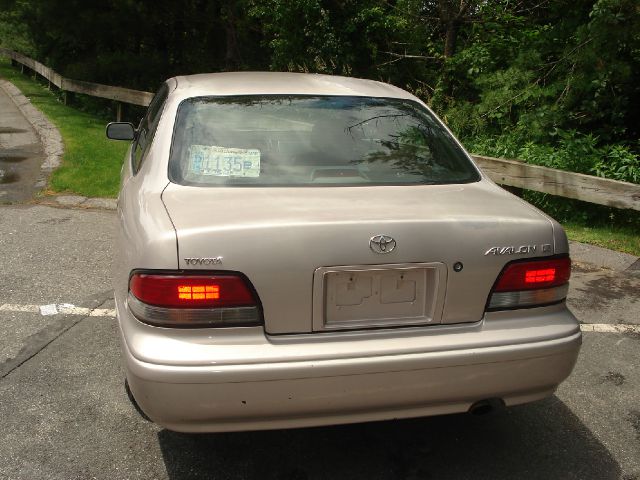 1997 Toyota Avalon Unknown
