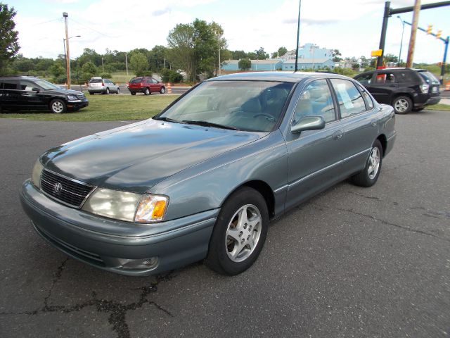 1999 Toyota Avalon XLS