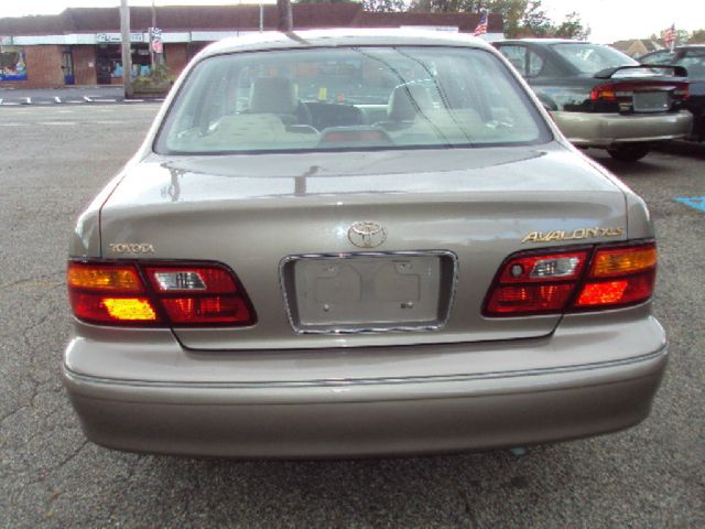 1999 Toyota Avalon XLS