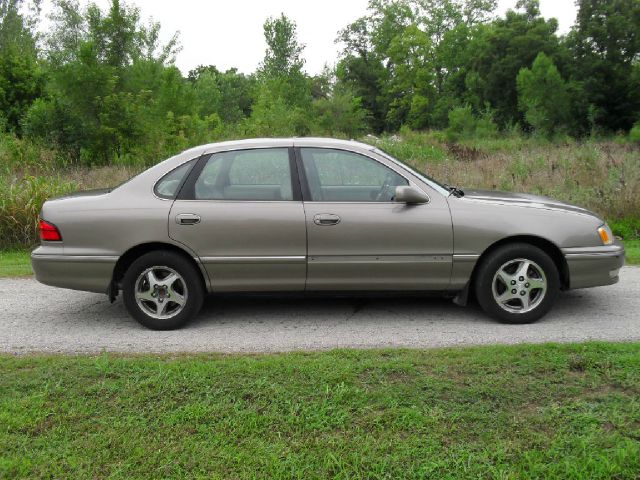 1999 Toyota Avalon XLS