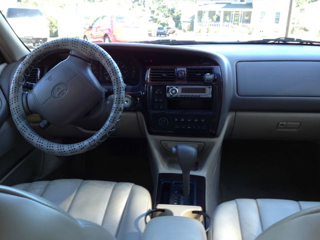 1999 Toyota Avalon XLS