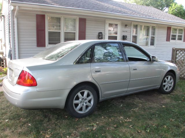 2000 Toyota Avalon XLS