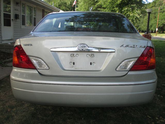 2000 Toyota Avalon XLS