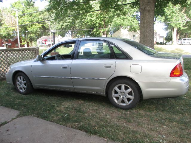 2000 Toyota Avalon XLS