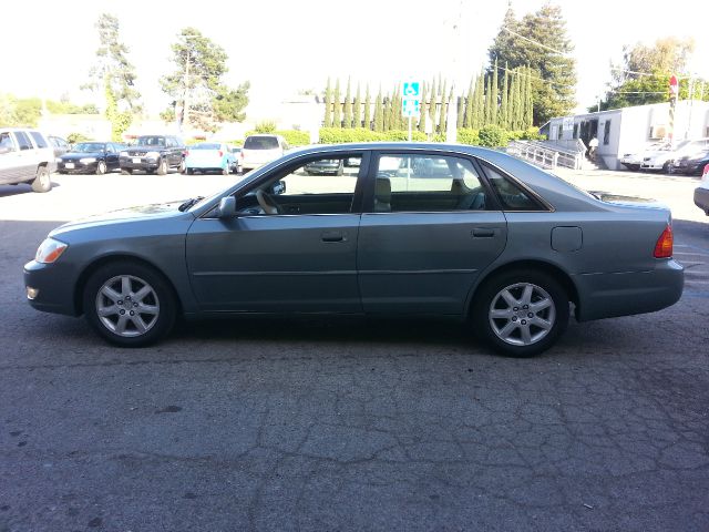 2000 Toyota Avalon LS Flex Fuel 4x4 This Is One Of Our Best Bargains